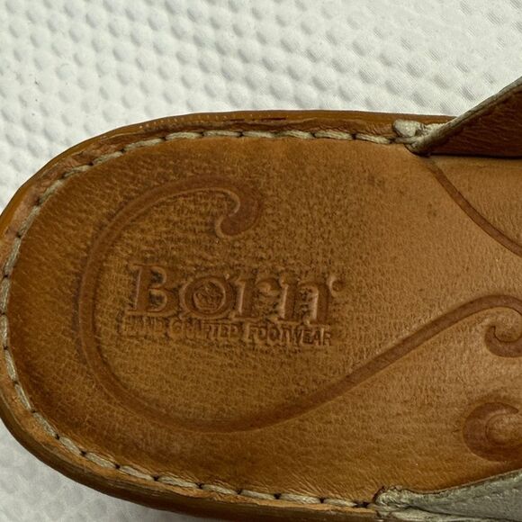 Born Cream Leather Women Sandals Thongs Flips - Picture 5 of 10